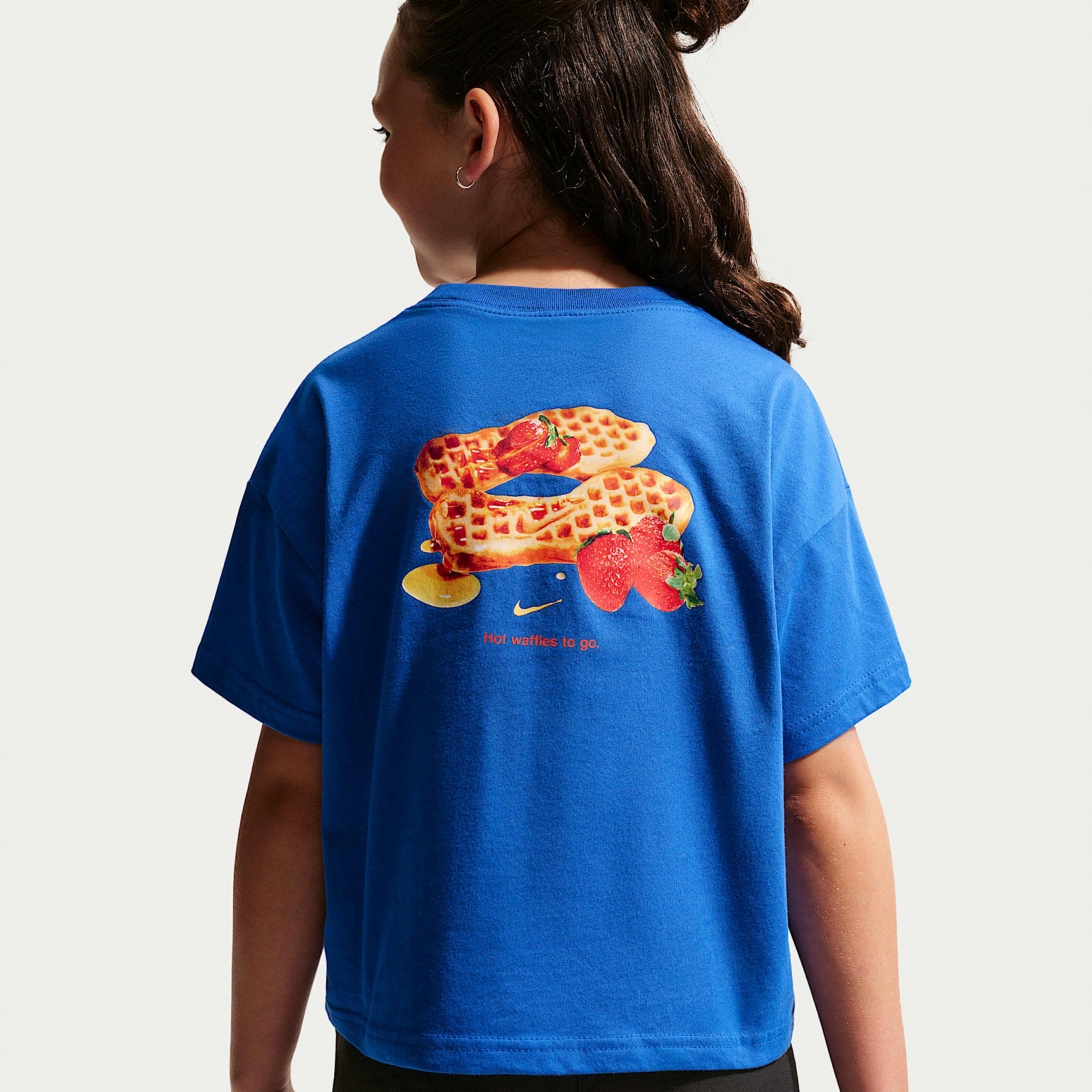 Nike Sportswear Older Kids' (Girls') T-Shirt. Nike ID
